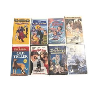 Vtg VHS kids/fam movie bundle(8) Old yeller Lilo stitch Emperor New Groove more